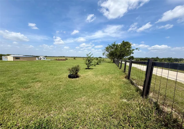 2nd image of 441 Molasses Rd, Dale, TX 78616 | MLS# 6607876