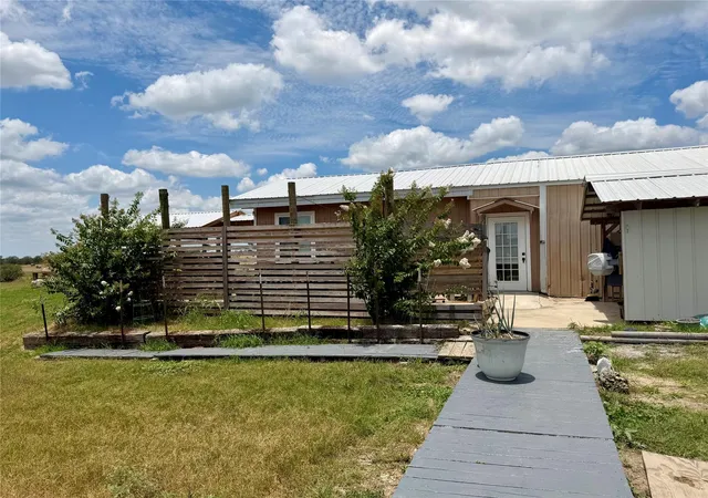 Photo 3 of Single family home for sale at 441 Molasses Rd, Dale, TX 78616 | MLS# 6607876 | Listing updated on 2026-08-17