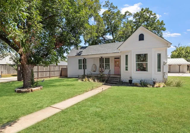 1st image of 703 E Hwy St St, Fredericksburg, TX 78624 | MLS# 3732160