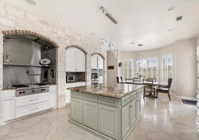 Photo 4 of Single family home for sale at 805 Brooks Holw Rd, Lakeway, TX 78734 | MLS# 6963921 | Listing updated on 2026-08-30