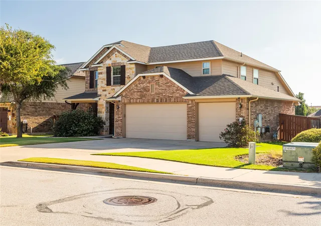 Photo 2 of Single family home for sale at 1309 Daylily Loop, Georgetown, TX 78626 | MLS# 4053477 | Listing updated on 2026-10-27