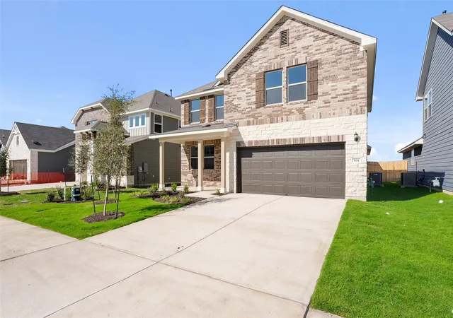 2nd image of 118 Coleto Trl, Bastrop, TX 78602 | MLS# 9415645