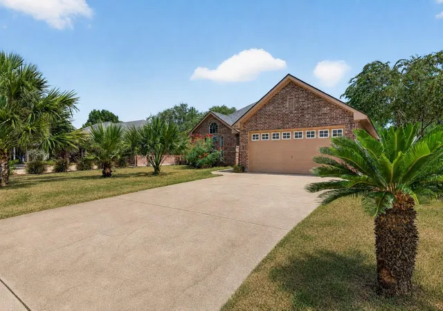 1st image of 1512 Shadow Walk, Lockhart, TX 78644 | MLS# 4901624