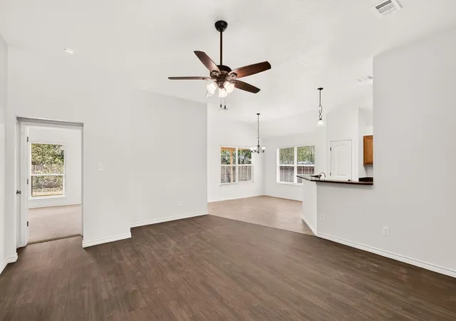 4th image of 1512 Shadow Walk, Lockhart, TX 78644 | MLS# 4901624