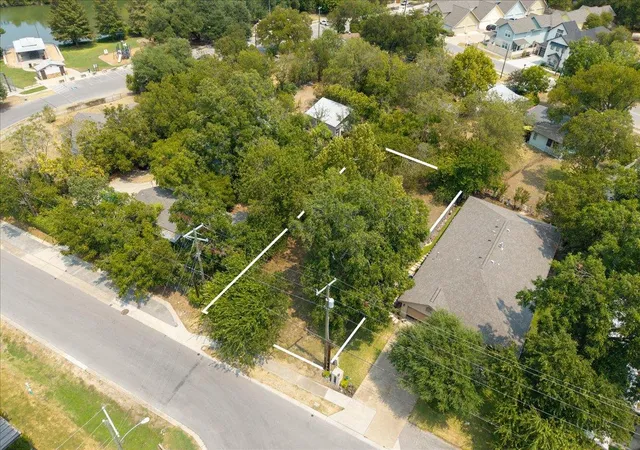 Photo 3 of Land for sale at 513 N Lewis St, Round Rock, TX 78664 | MLS# 8071593 | Listing updated on 2026-08-31