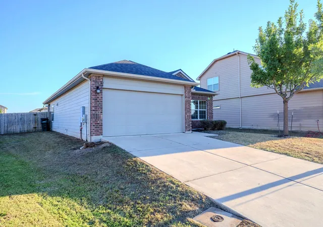Photo 3 of Single family home for sale at 104 Lassy Cv, Georgetown, TX 78626 | MLS# 1187144 | Listing updated on 2026-10-11