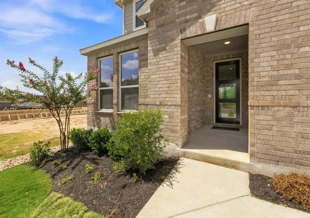 Photo 3 of Single family home for sale at 1805 Garlock Dr, Leander, TX 78641 | MLS# 1402080 | Listing updated on 2026-10-06