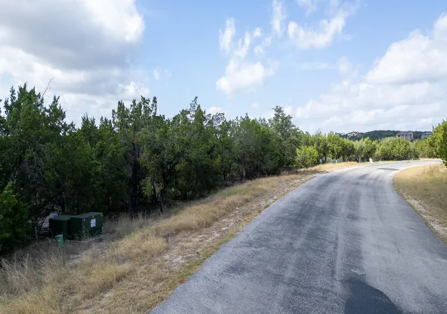 3rd image of 17713 Maritime Point Dr, Jonestown, TX 78645 | MLS# 1158164