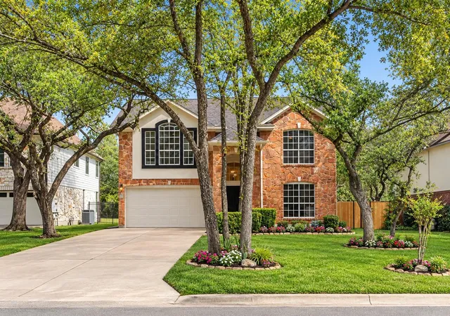 Single family home for sale at 9314 Lightwood Loop, Austin, TX 78748 | MLS# 9879807