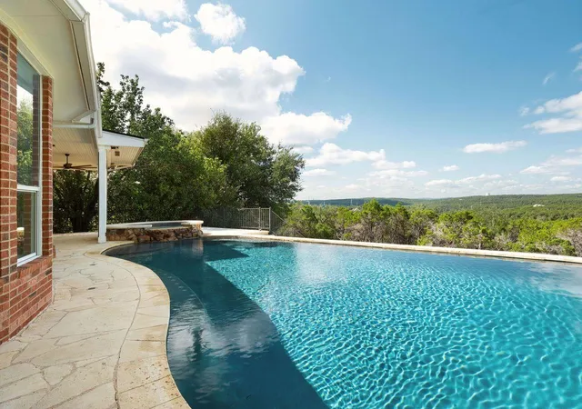 5th image of 7319 Yaupon Dr, Austin, TX 78759 | MLS# 2580288