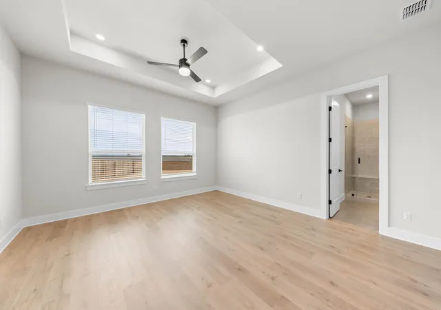 Photo 3 of Single family home for sale at 305 Kanarra Crk Rd, Jarrell, TX 76537 | MLS# 1115848 | Listing updated on 2026-08-18