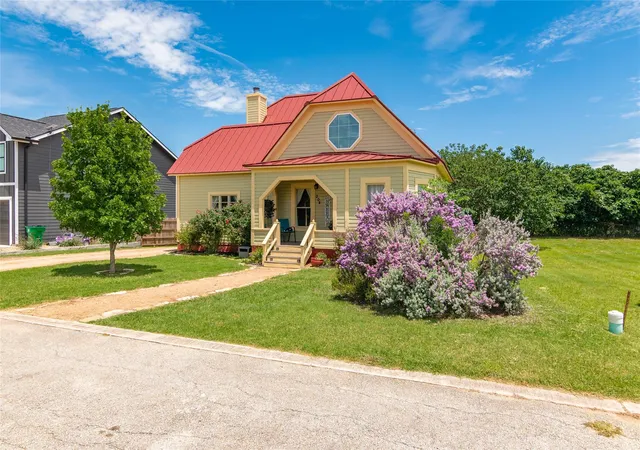 Photo 3 of Single family home for sale at 204 Prim Rose St, Blanco, TX 78606 | MLS# 3377183 | Listing updated on 2026-09-01