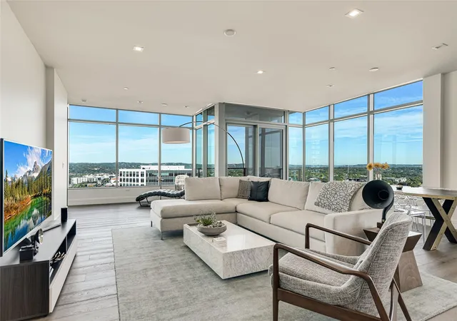 2nd image of 501 West Ave #2004, Austin, TX 78701 | MLS# 1223923
