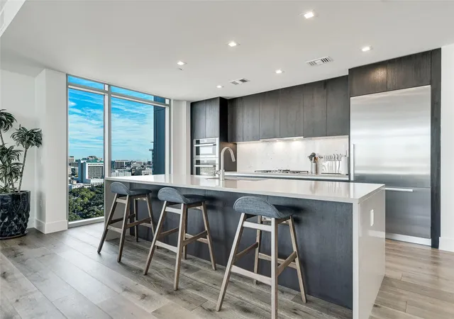 Photo 3 of Condo for sale at 501 West Ave #2004, Austin, TX 78701 | MLS# 1223923 | Listing updated on 2026-08-24