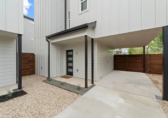 1st image of 909 Calle Limon #3, Austin, TX 78702 | MLS# 1700765