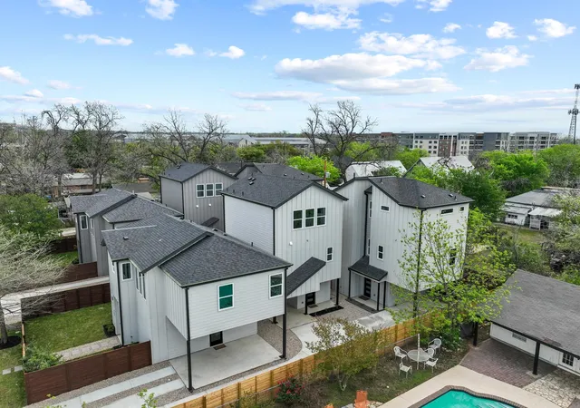 Photo 4 of Condo for sale at 909 Calle Limon #3, Austin, TX 78702 | MLS# 1700765 | Listing updated on 2026-10-07