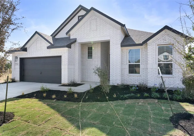 Photo 3 of Sale Pending at 117 Sandrock Trl, Georgetown, TX 78633 | MLS# 1046371 | Listing updated on 2026-08-19