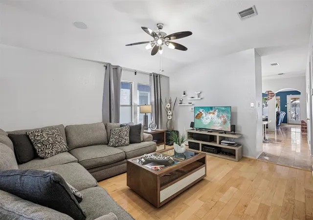 Photo 4 of Single family home for sale at 13517 Bolivia Dr, Austin, TX 78729 | MLS# 6639827 | Listing updated on 2026-10-29