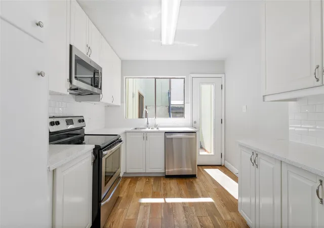 4th image of 1702 Timber Ridge Dr, Austin, TX 78741 | MLS# 5950519