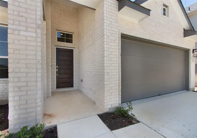 2nd image of 312 West Faulkner St, Liberty Hill, TX 78642 | MLS# 9170825