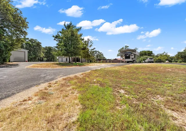 2nd image of 206 22 Hills Rd, Gause, TX 77857 | MLS# 5194795