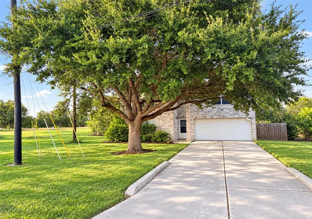 Photo 1 of Single family home for sale at 3085 Crestmont Ln, Kyle, TX 78640 | MLS# 3268353 | Listing updated on 2026-10-07