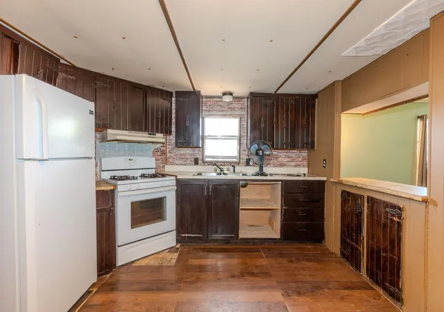 2nd image of 204 Regina Dr, Buda, TX 78610 | MLS# 3791786