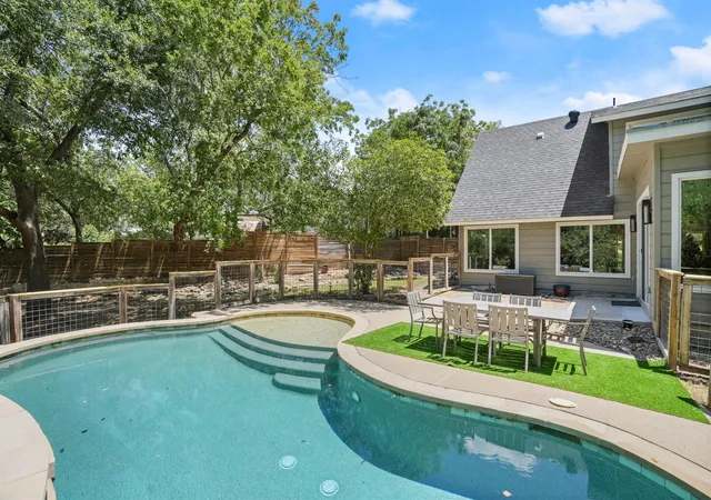 Single family home for sale at 2506 Friar Tuck Ln, Austin, TX 78704 | MLS# 1093743
