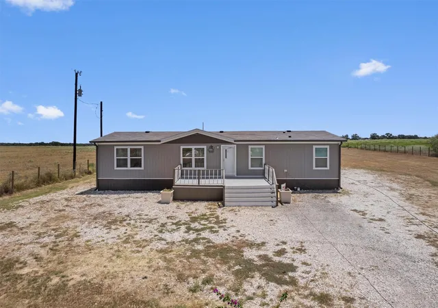 Photo 3 of Manufactured home for sale at 263 N Cedar Crk Dr, Cedar Creek, TX 78612 | MLS# 9304839 | Listing updated on 2026-09-07