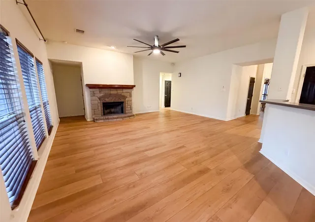 4th image of 13804 Long Shadow Dr, Manor, TX 78653 | MLS# 7673755