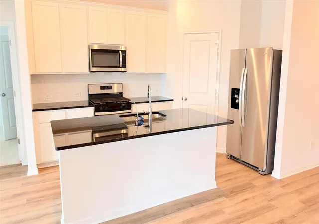 Photo 2 of Single family home for sale at 116 Woodbrook Dr, Georgetown, TX 78674 | MLS# 3713951 | Listing updated on 2026-10-15