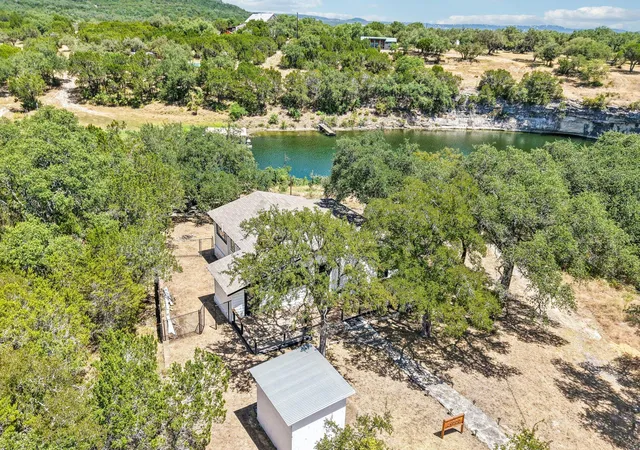2nd image of 24000 Bluebird Ln, Marble Falls, TX 78654 | MLS# 7187179