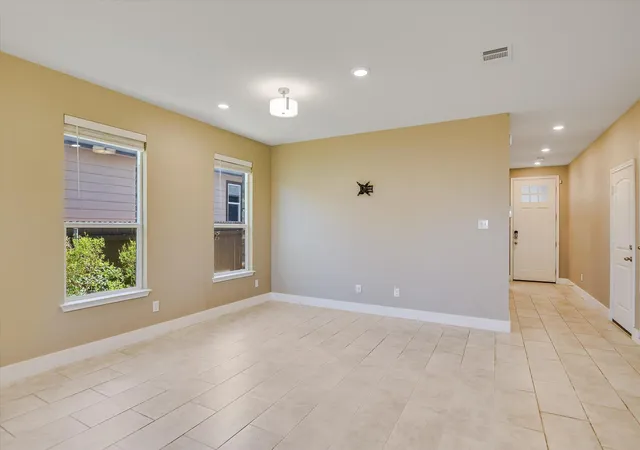 3rd image of 13820 Lyndon B Johnson St, Manor, TX 78653 | MLS# 5336266
