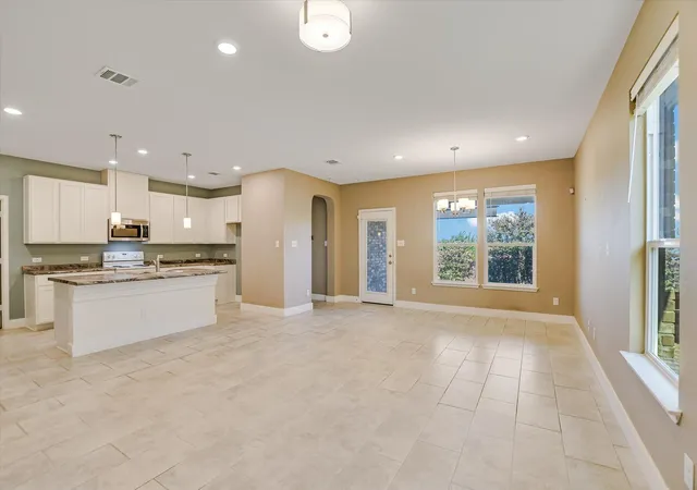 5th image of 13820 Lyndon B Johnson St, Manor, TX 78653 | MLS# 5336266