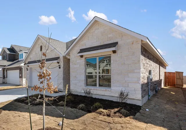 2nd image of 540 Redding Wy, Georgetown, TX 78633 | MLS# 5269173