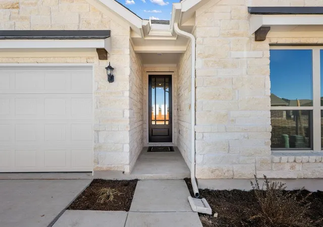 Photo 3 of Single family home for sale at 540 Redding Way, Georgetown, TX 78633 | MLS# 5269173 | Listing updated on 2026-08-19