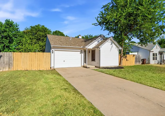 2nd image of 2000 Andover Dr, Round Rock, TX 78664 | MLS# 2986721