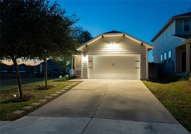 1st image of 326 Pearl Wy, Buda, TX 78610 | MLS# 8095379