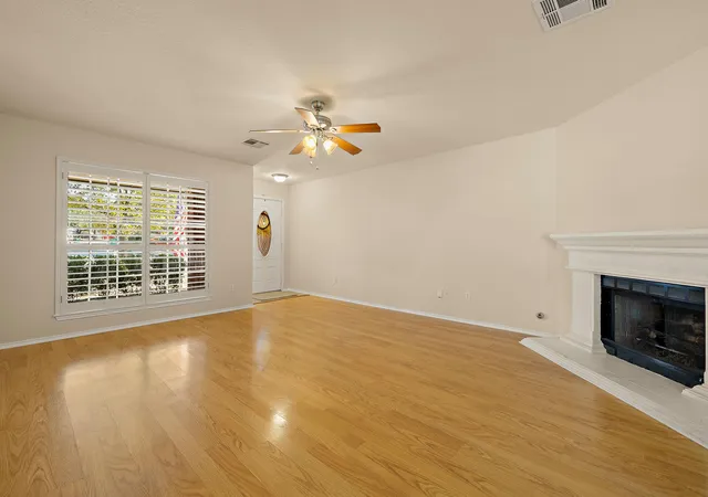 Photo 3 of Sale Pending at 17413 Tobermory Dr, Pflugerville, TX 78660 | MLS# 7575756 | Listing updated on 2026-10-02