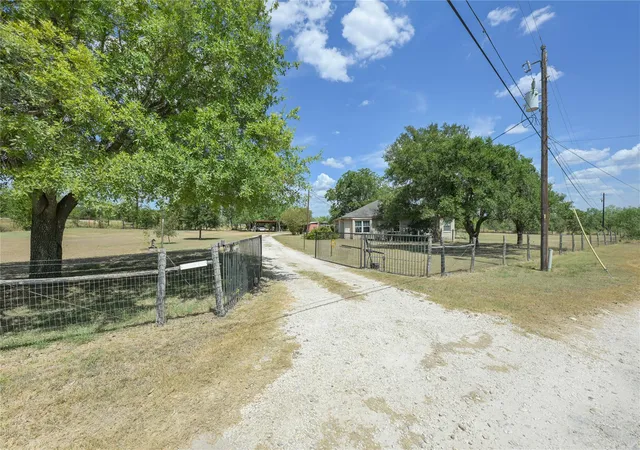 2nd image of 2481 Hwy 21 W, Dale, TX 78616 | MLS# 1605049