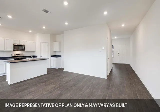 Photo 3 of Single family home for sale at 198 Arnold Loop, Kyle, TX 78640 | MLS# 5015611 | Listing updated on 2026-08-20