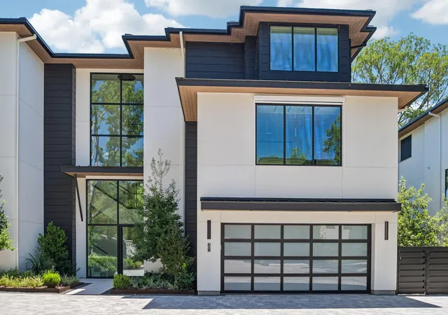 3rd image of 2503 Westlake Dr, Austin, TX 78746