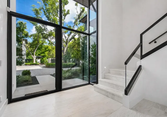 5th image of 2503 Westlake Dr, Austin, TX 78746