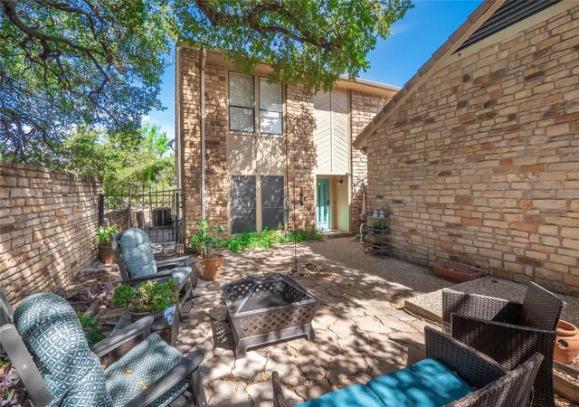 1st image of 706 A Clayton Nolen Dr, Horseshoe Bay, TX 78657 | MLS# 2342722