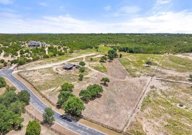 4th image of 15801 Palomino Ranch Dr, Leander, TX 78641 | MLS# 8734839