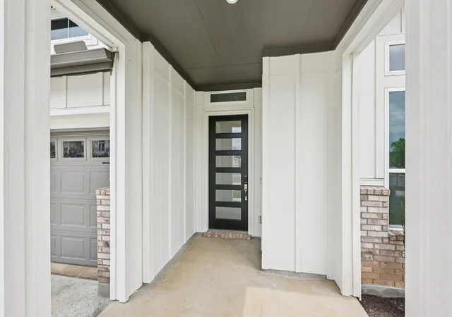 Photo 3 of Single family home for sale at 126 Comfort Dr, Buda, TX 78610 | MLS# 9502032 | Listing updated on 2026-09-27