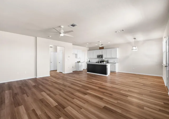 Photo 4 of Single family home for sale at 233 Frederick Dr, Georgetown, TX 78626 | MLS# 6644455 | Listing updated on 2026-10-09