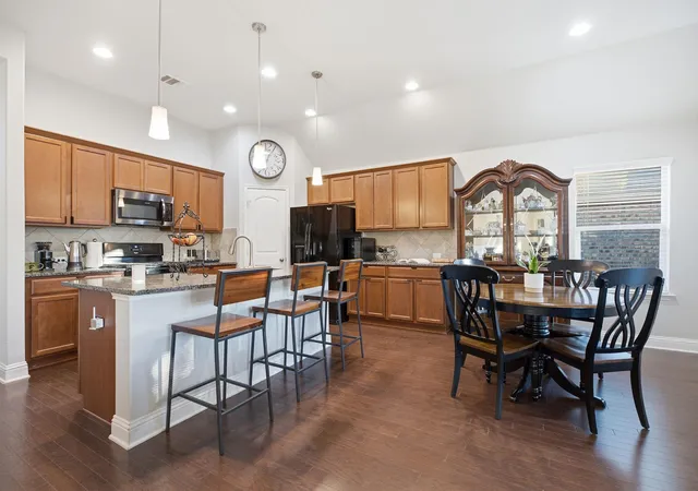 Photo 2 of Sale Pending at 2920 Salvador Ln, Round Rock, TX 78665 | MLS# 2557240 | Listing updated on 2026-09-02