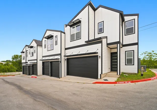 Photo 1 of Single family home for sale at 1300 Mckie Dr #33, Austin, TX 78752 | MLS# 7012423 | Listing updated on 2026-09-06