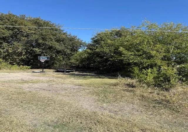 1st image of 800 Arnold Dr, Bartlett, TX 76511 | MLS# 7296769